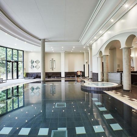 Hotel & Spa Le Pavillon Charbonnières-les-Bains Екстериор снимка