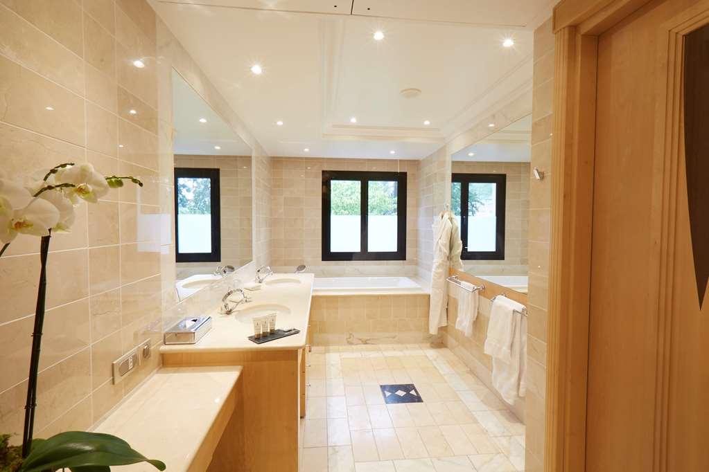 Hotel & Spa Le Pavillon Charbonnières-les-Bains Съоръжения снимка
