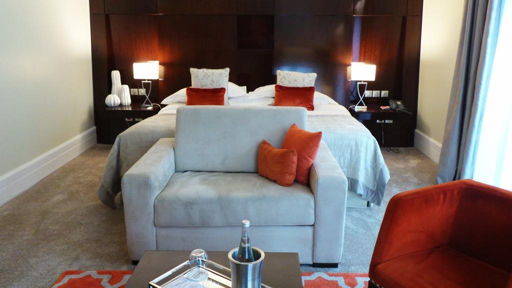 Hotel & Spa Le Pavillon Charbonnières-les-Bains Екстериор снимка