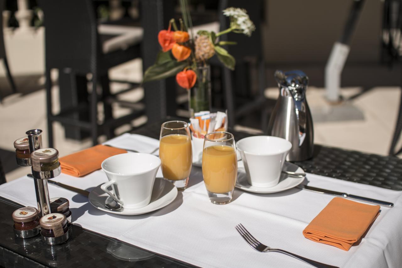Hotel & Spa Le Pavillon Charbonnières-les-Bains Екстериор снимка