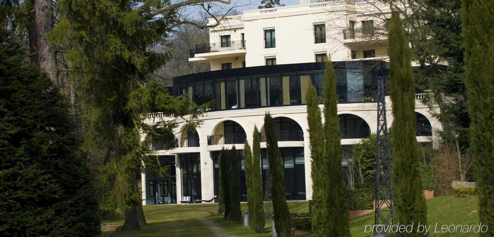 Hotel & Spa Le Pavillon Charbonnières-les-Bains Екстериор снимка